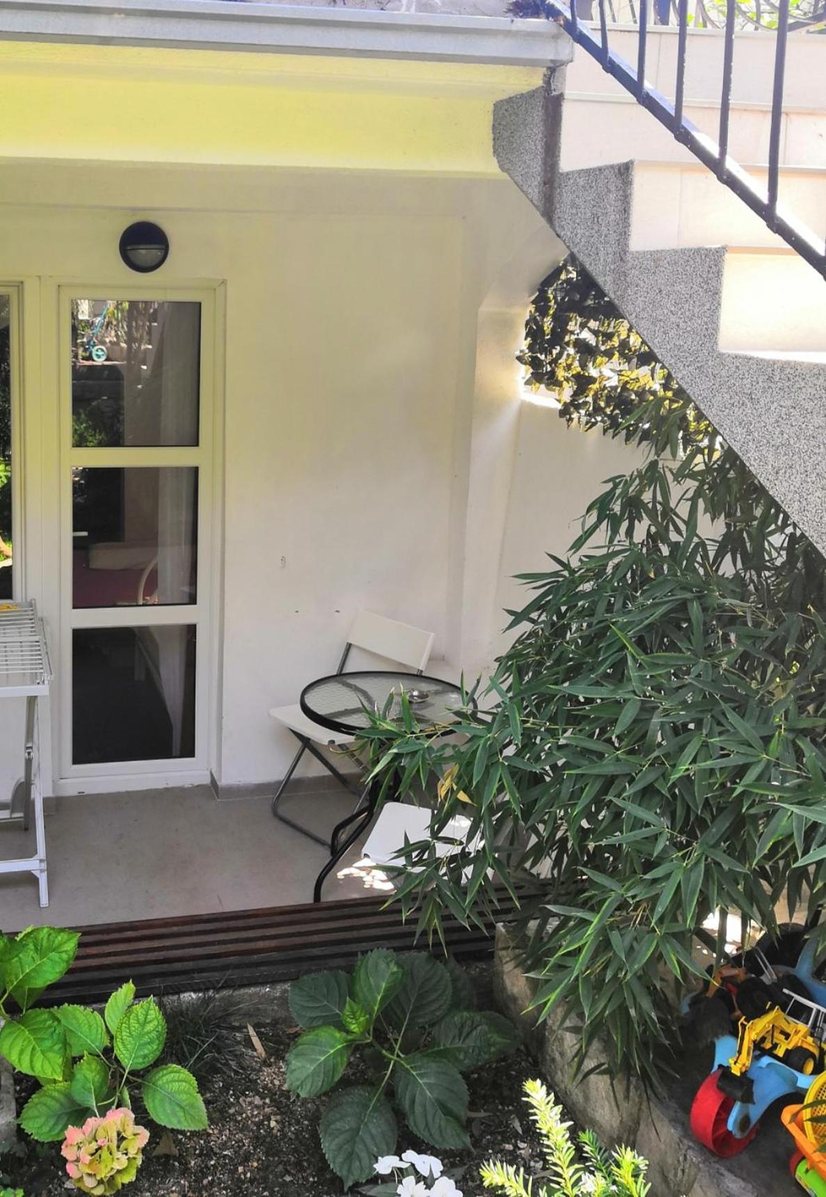 Apartments Colic تْشيرسيك نوفي الغرفة الصورة